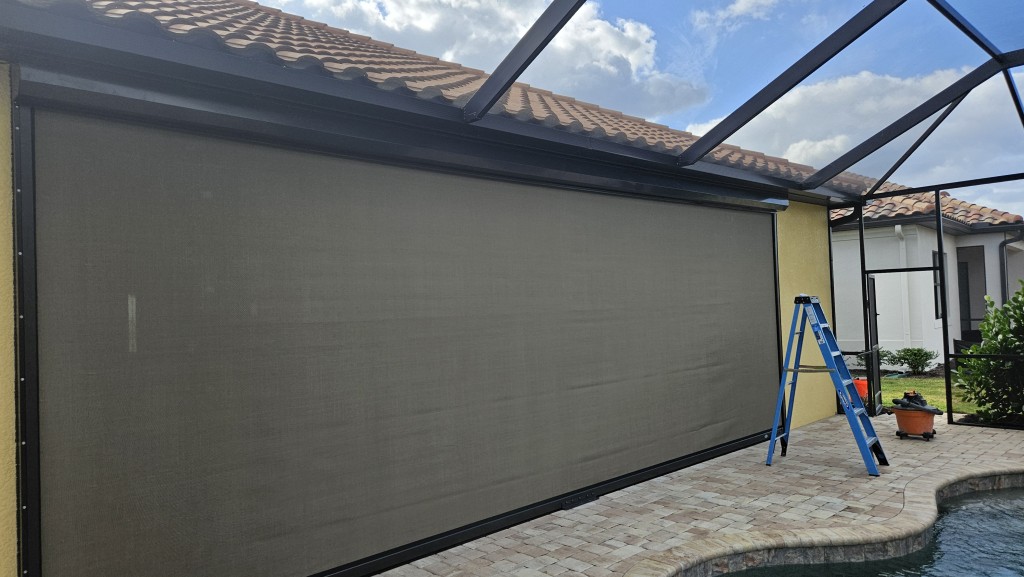 Magnatrack Hurricane Screen - Bronze frame with Black and tan screen