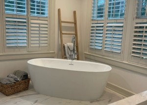 Bathtub Replacement and Re-Tiling | West Shore Construction